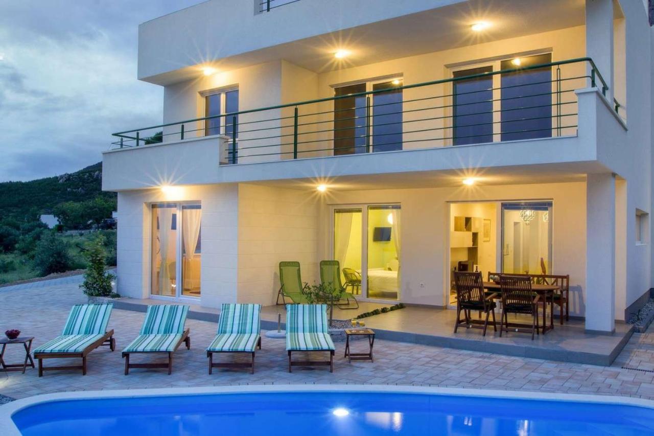 Lux Apartment Sandra Makarska Buitenkant foto
