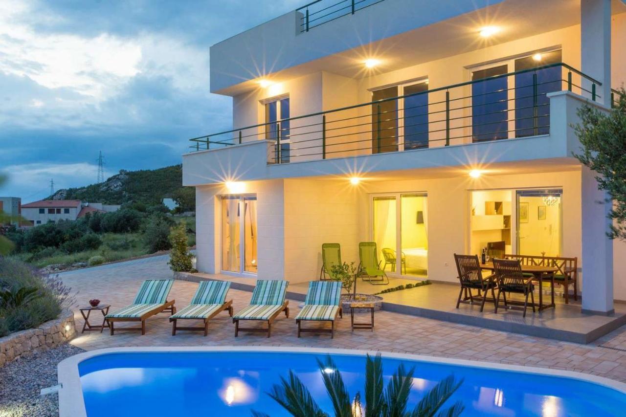 Lux Apartment Sandra Makarska Buitenkant foto